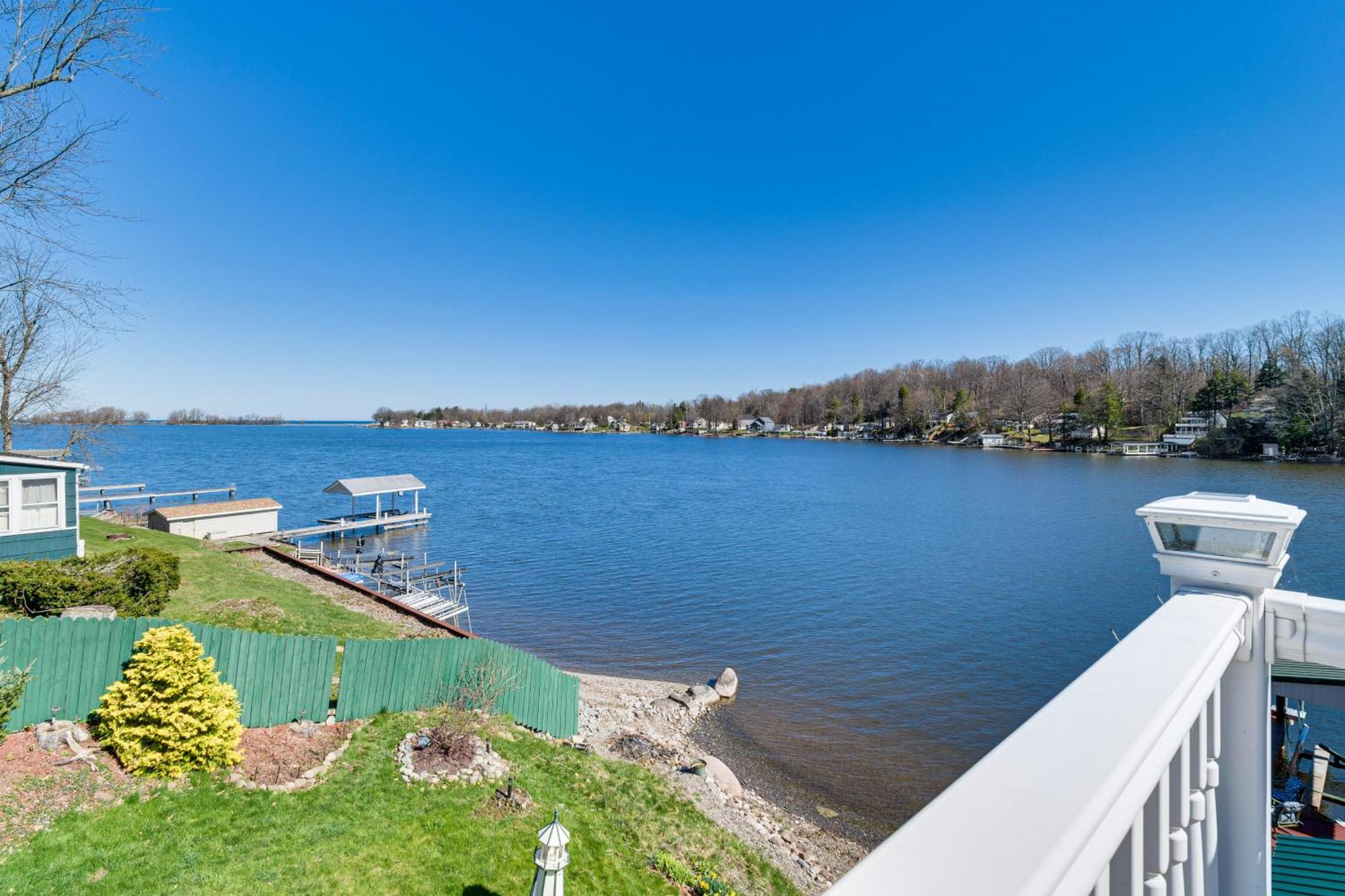 Waterfront Wolcott Vacation Rental With Deck And Views Exteriér fotografie