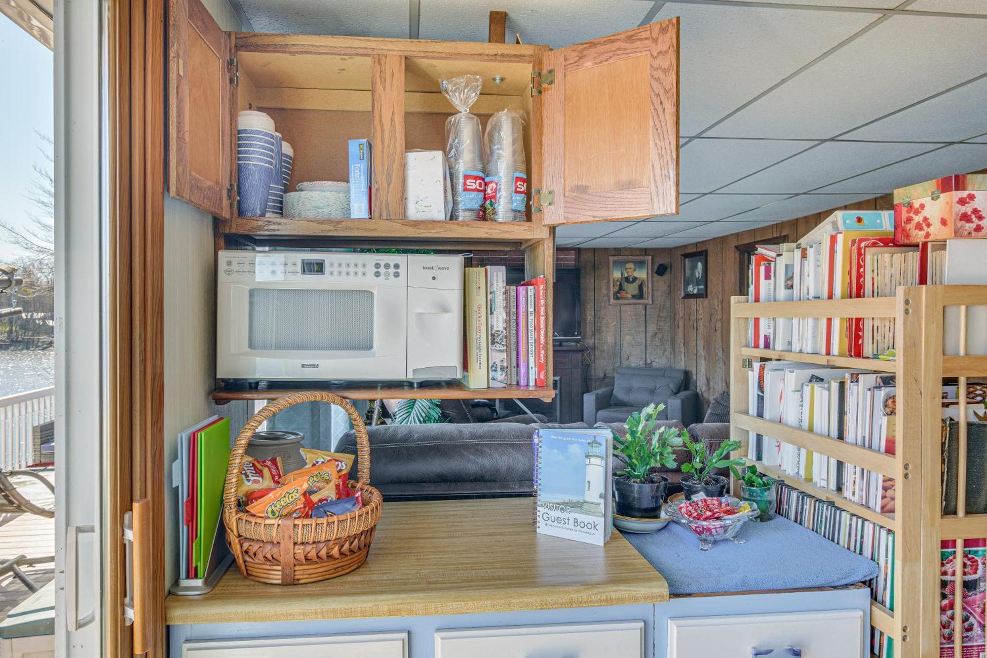 Waterfront Wolcott Vacation Rental With Deck And Views Exteriér fotografie