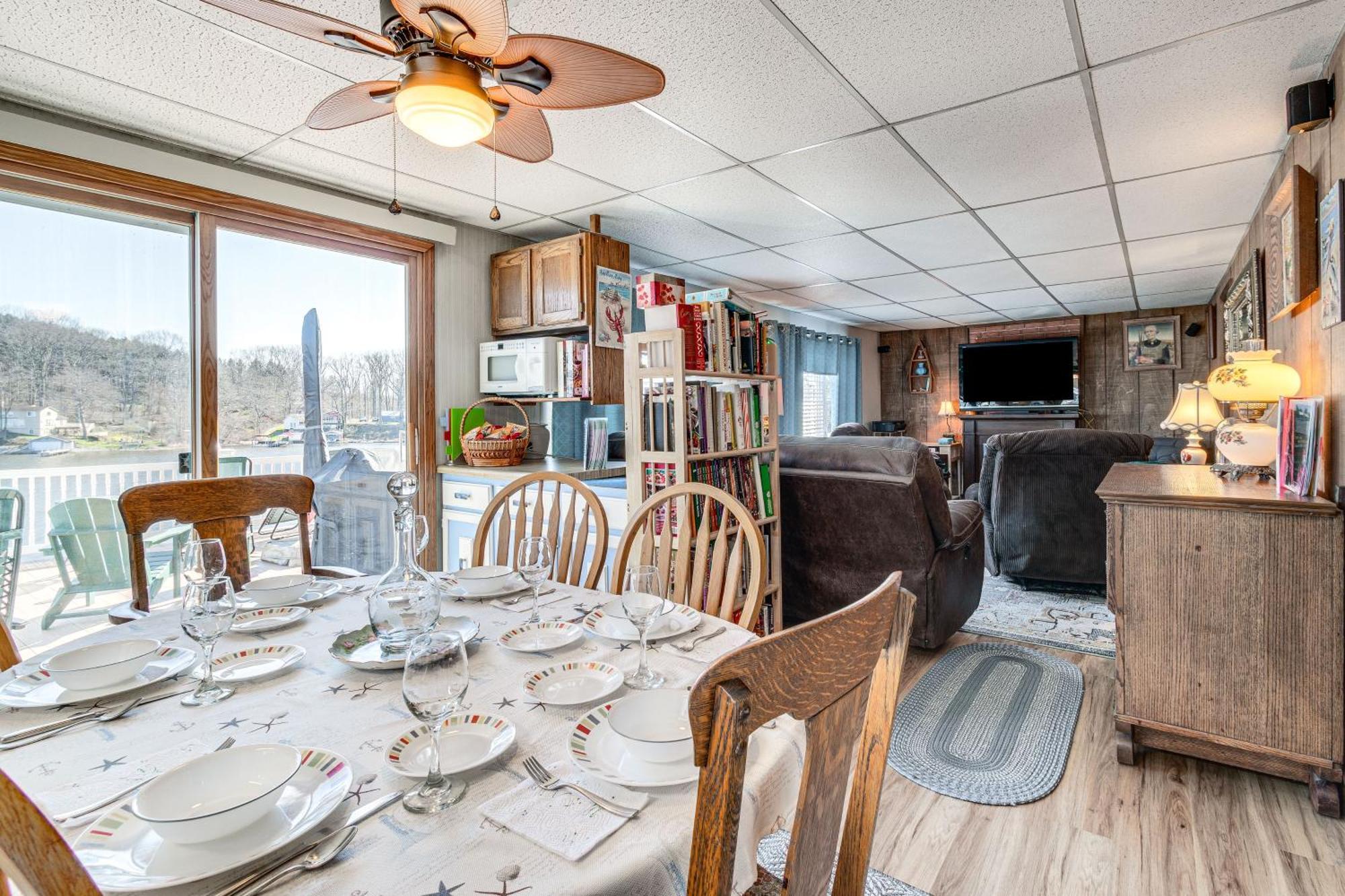 Waterfront Wolcott Vacation Rental With Deck And Views Exteriér fotografie